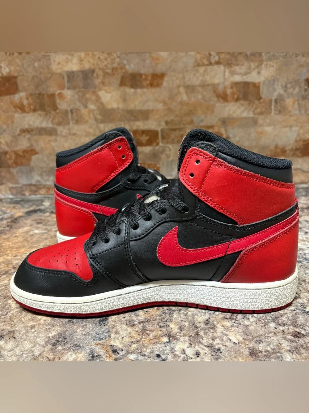 Nike Air Jordan 1 Retro Bred (2016) 575441-001 Size 6.5